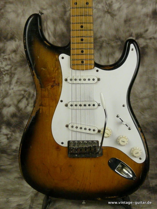 Fender-Stratocaster-1956-two_tone-sunburst-002.JPG