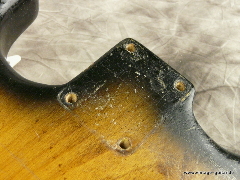 Fender-Stratocaster-1956-two_tone-sunburst-012.JPG