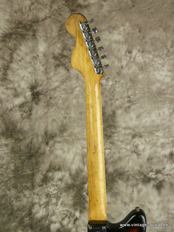 Fender-Jazzmaster-1968-sunburst-006.JPG
