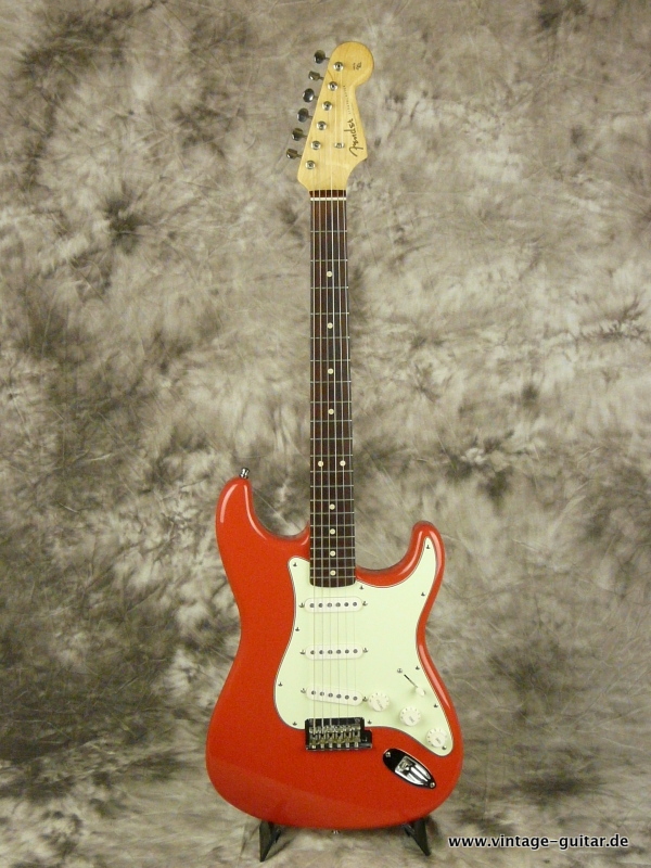 Fender-Custom-Shop-Stratocaster-David-Gilmour-001.JPG