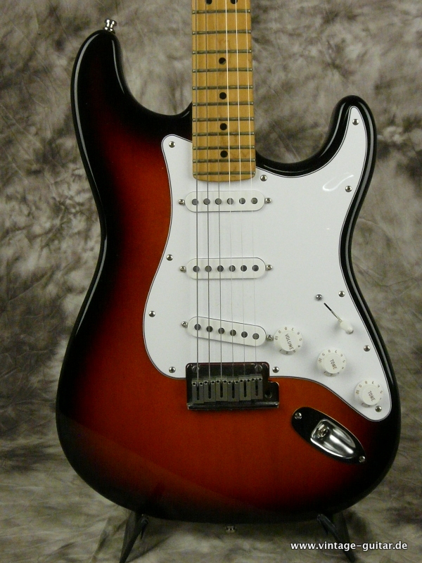 Fender-Stratocaster-40th-Anniversary-1994-002.JPG