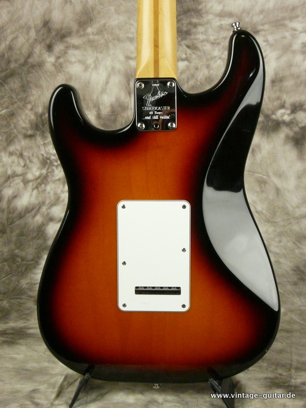 Fender-Stratocaster-40th-Anniversary-1994-004.JPG
