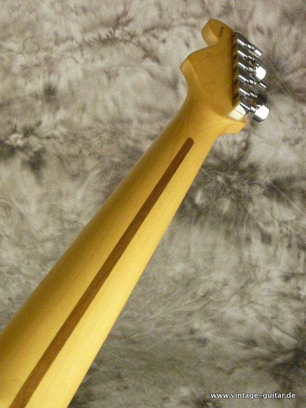 Fender-Stratocaster-1999_black-008.JPG