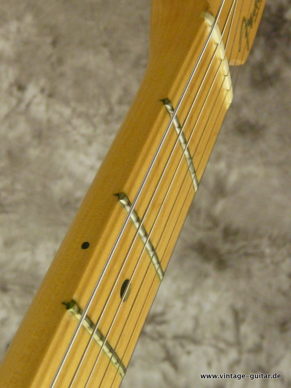 Fender-Stratocaster-1999_black-009.JPG