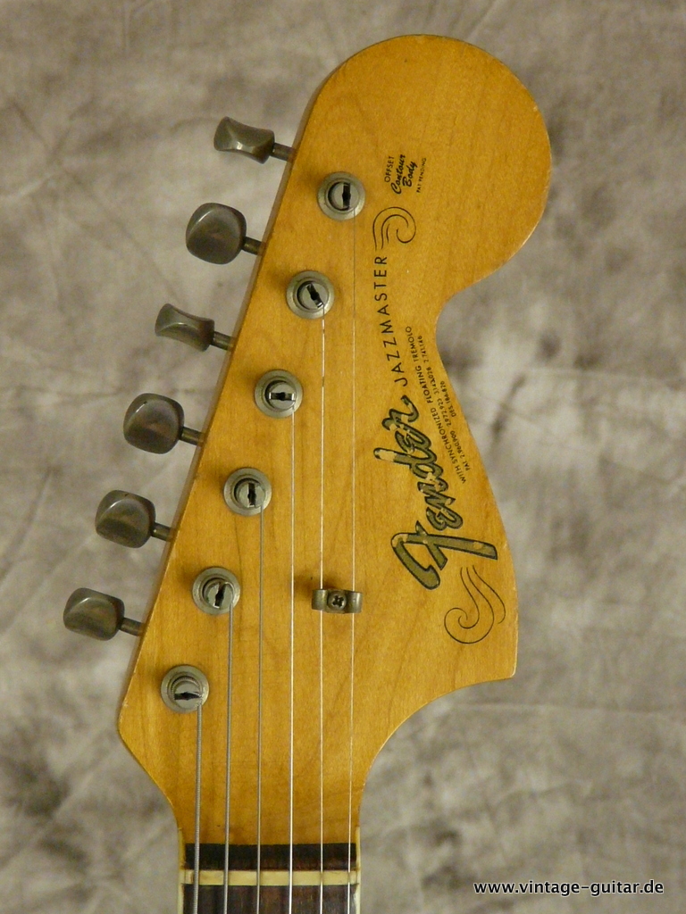 Fender_Jazzmaster-1966-sunburst-005.JPG