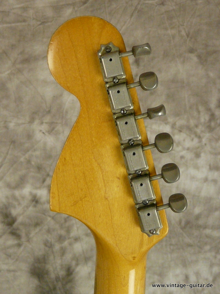 Fender_Jazzmaster-1966-sunburst-006.JPG