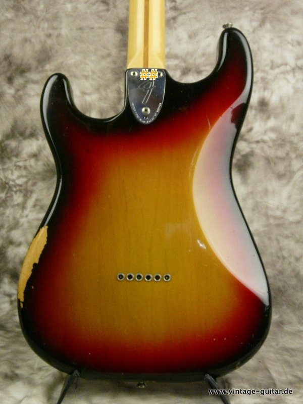 Fender-Stratocaster-1974-sunburst-hardtail-006.JPG