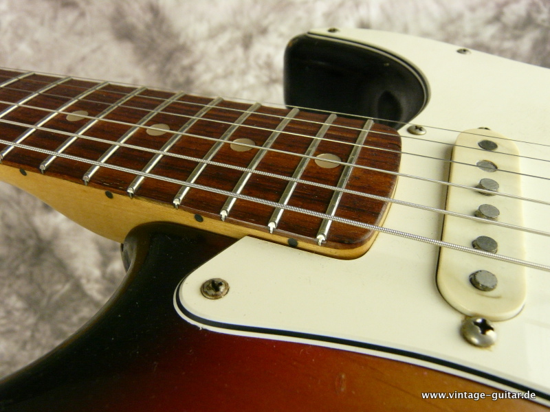 Fender-Stratocaster-1974-sunburst-hardtail-017.JPG