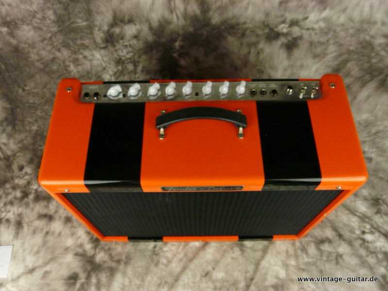 Fender-Hot-Rod-Deluxe-HRDX-limited-orange-black-003.JPG
