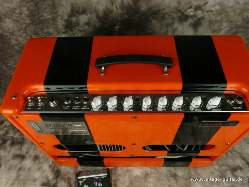 Fender-Hot-Rod-Deluxe-HRDX-limited-orange-black-004.JPG