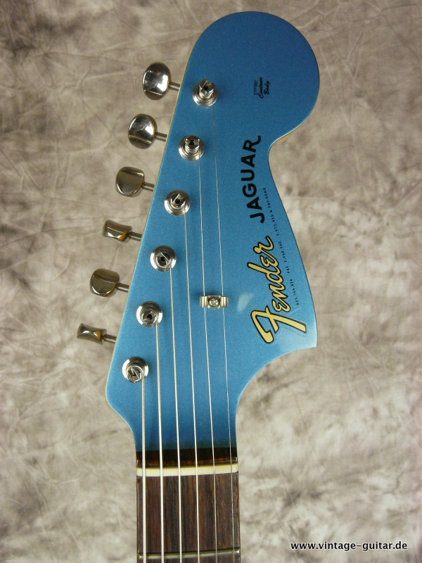 Fender-Jaguar_2008-thin-skin-limited-lake-placid-blue-009.JPG