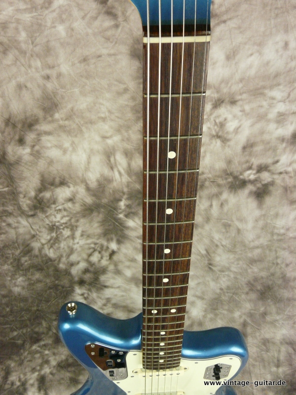 Fender-Jaguar_2008-thin-skin-limited-lake-placid-blue-011.JPG