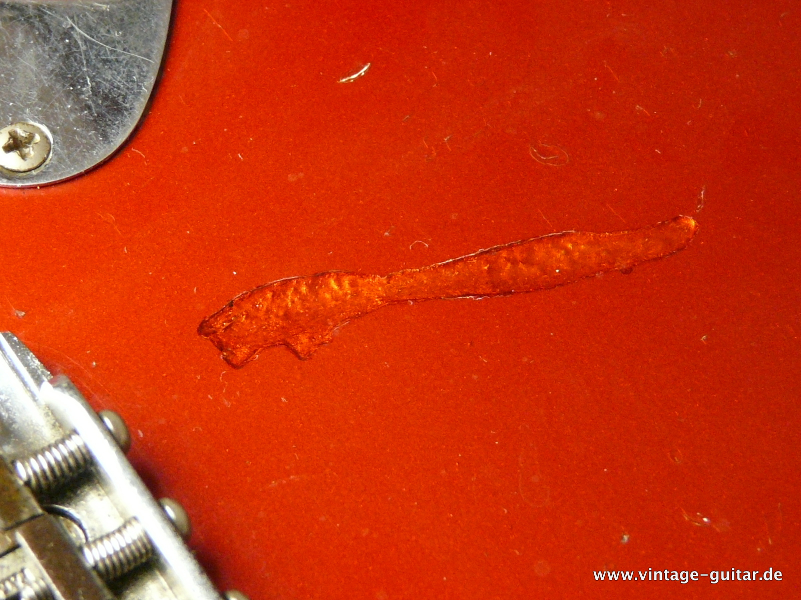 Fender_Stratocaster_candy-apple-red-1964-013.JPG