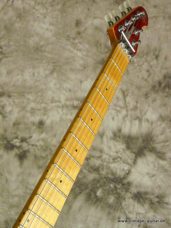 MusicMan-Edward_van_Halen-Signature-EVH-009.JPG