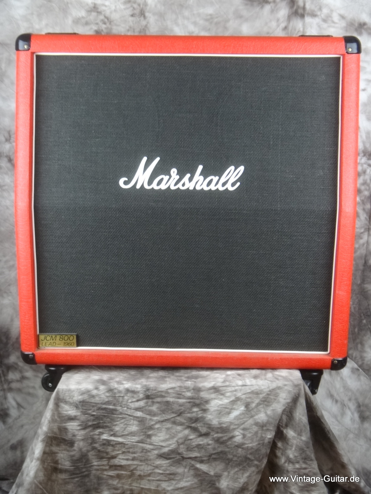 Marshall-1960A-red-JCM-800-Cabinet-001.JPG