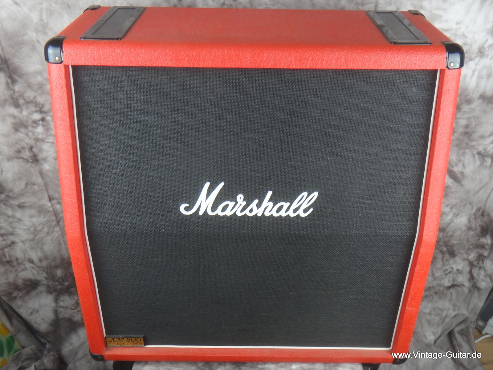 Marshall-1960A-red-JCM-800-Cabinet-002.JPG