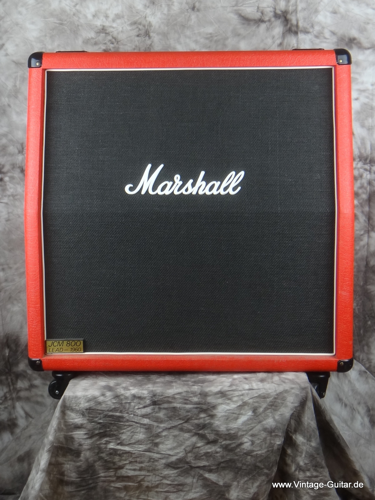 Marshall-1960A-red-JCM-800-Cabinet-003.JPG