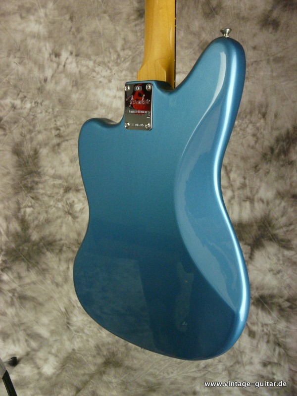Fender_Jaguar_thin-skin-laquer-lake-placid-blue-008.JPG