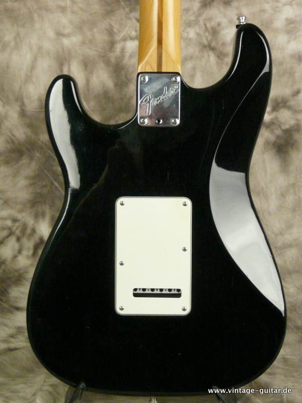 Fender-American-Standard-1989-black-005.JPG
