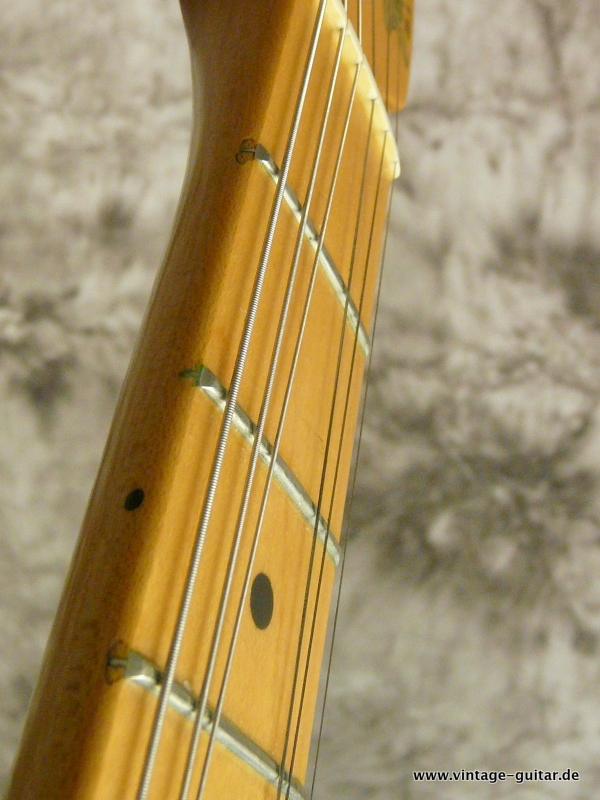 Fender-American-Standard-1989-black-009.JPG