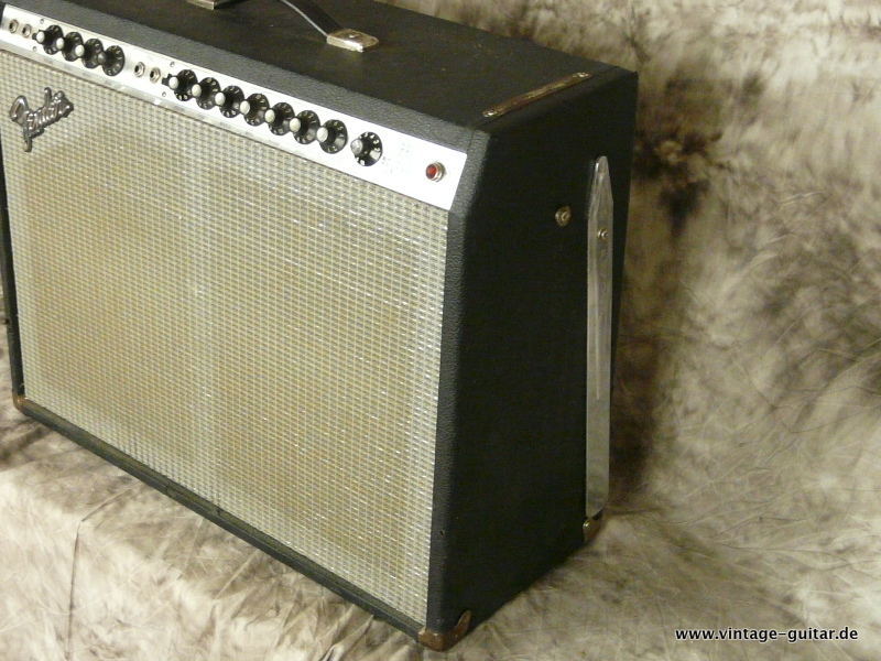 Fender-Pro-Reverb-1980-silverface-003.JPG