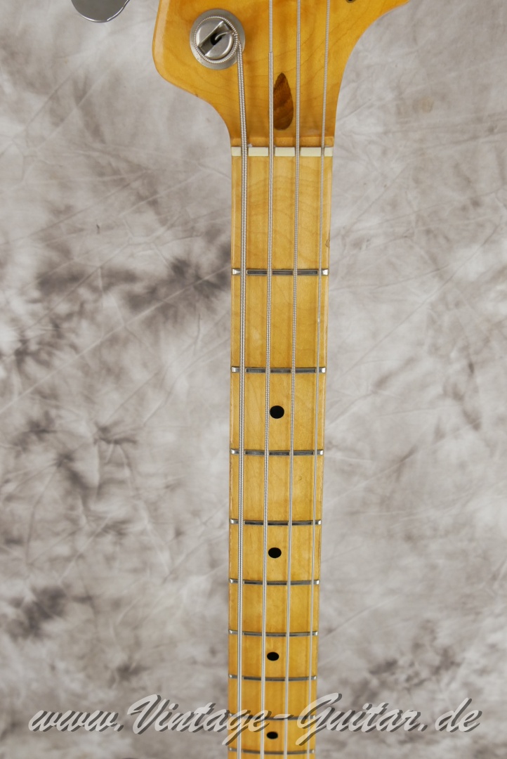 Fender-Precision-Bass-1973-007.JPG