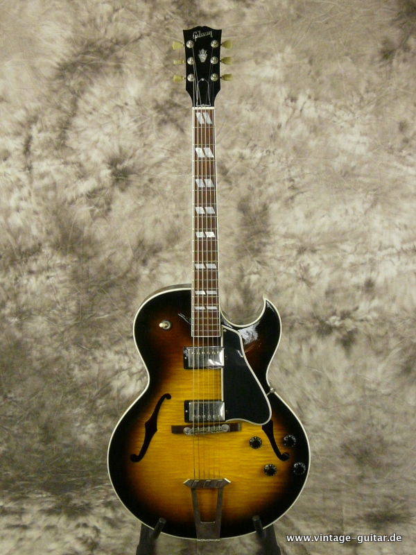 Gibson-ES-175-D-sunburst-2004-001.JPG