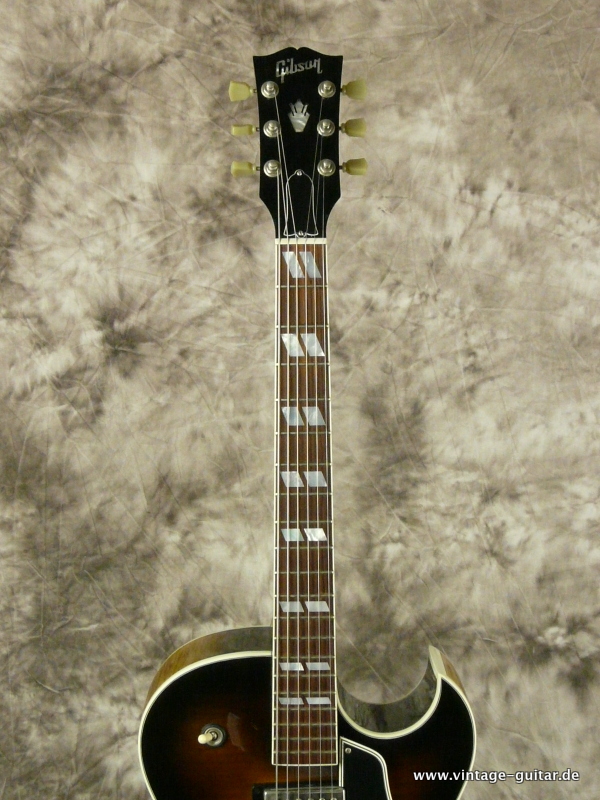 Gibson-ES-175-D-sunburst-2004-005.JPG