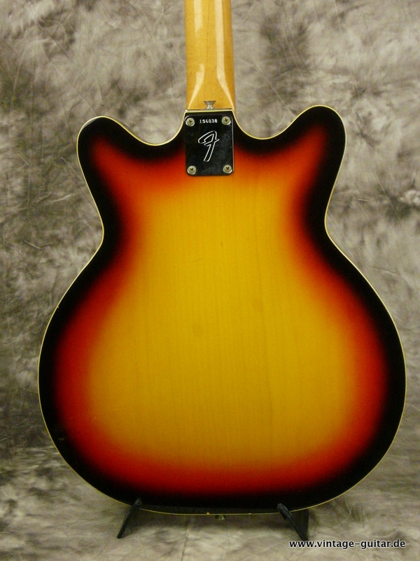 Fender-Coronado-Bass-1967-sunburst-004.JPG