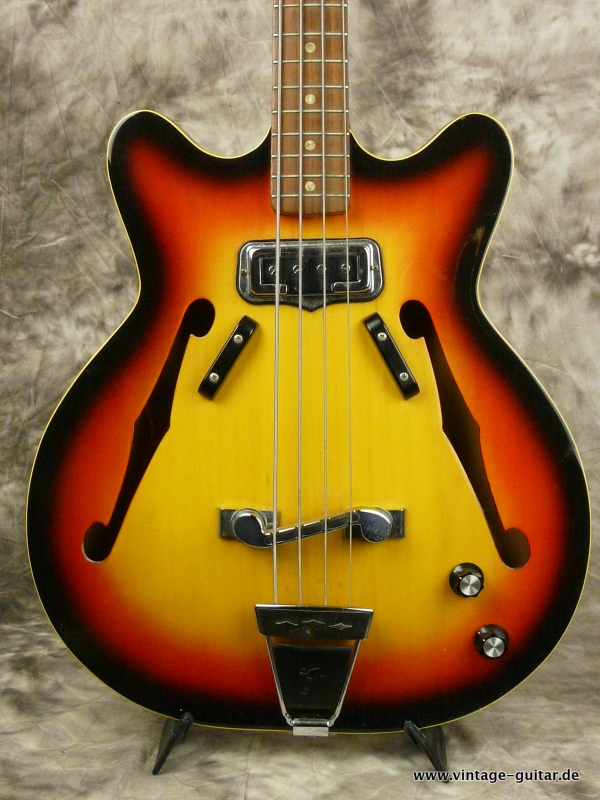 Fender-Coronado-Bass-1967-sunburst-014.JPG