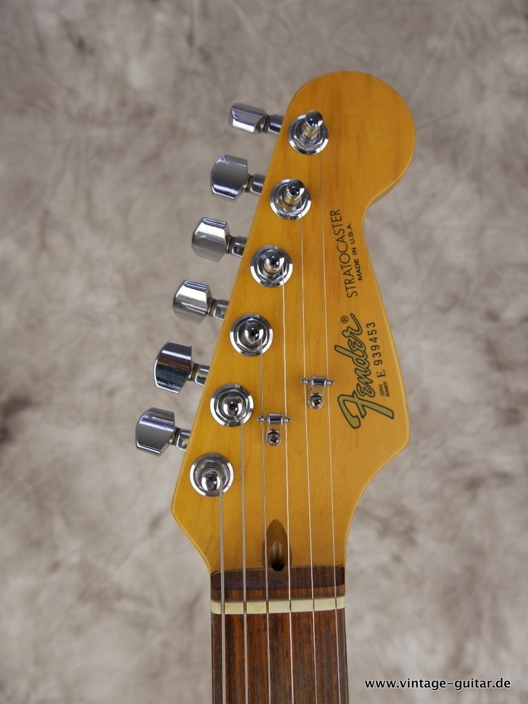 Fender-Stratocaster-American-Standard-1990-black-005.JPG