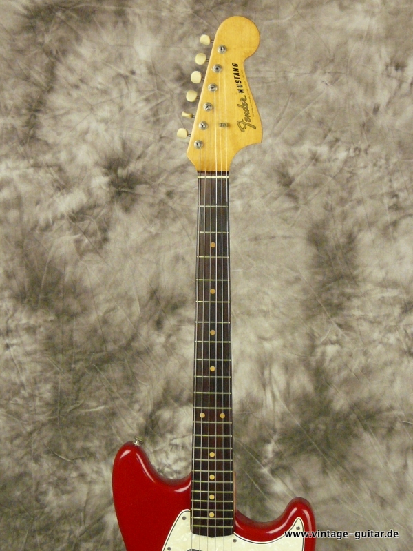 Fender-Mustang-Dakota-red-1964-005.JPG