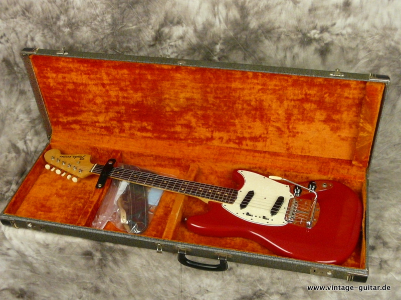 Fender-Mustang-Dakota-red-1964-011.JPG