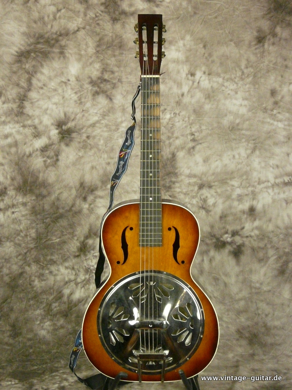 Regal-Montgomery-Wards-Resonator-guitar-001.JPG