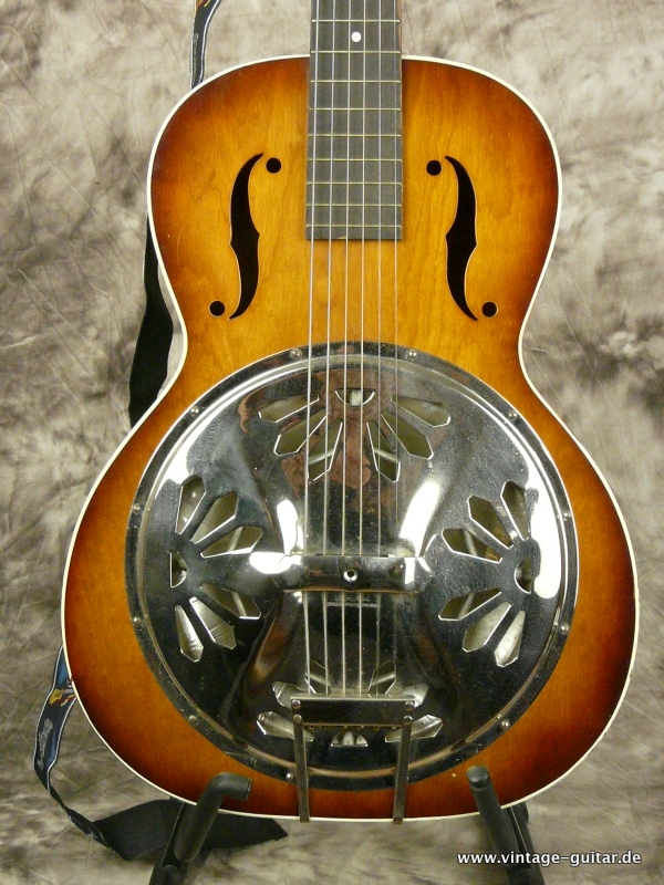 Regal-Montgomery-Wards-Resonator-guitar-002.JPG