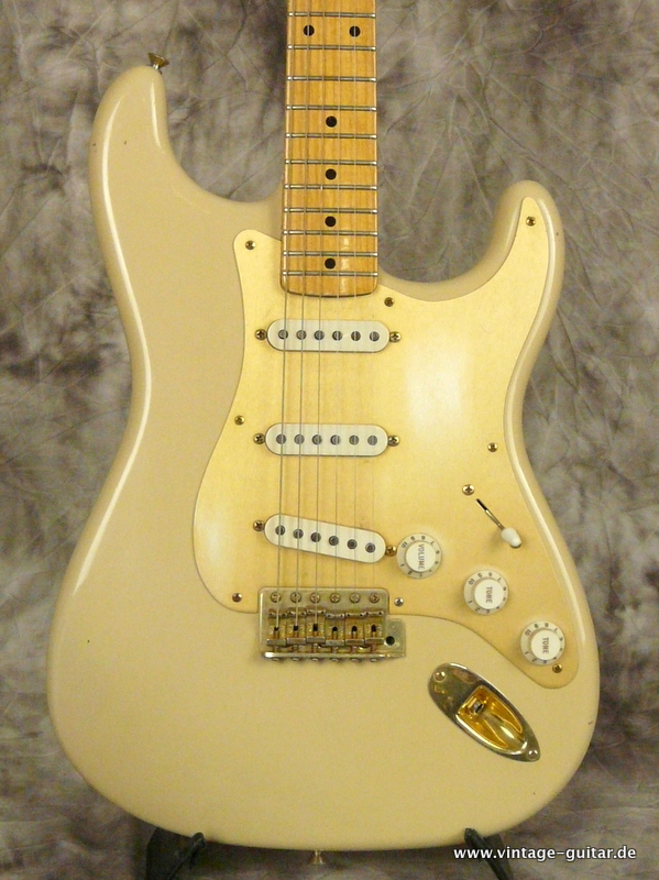 Fender_Stratocaster-56_reissue_2009_Custom-Shop-002.JPG