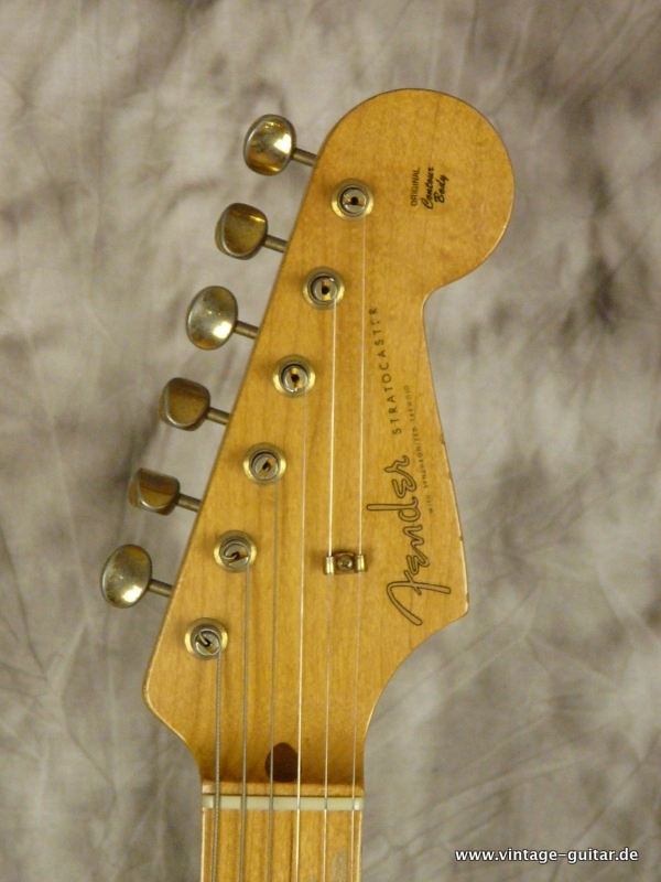 Fender_Stratocaster-56_reissue_2009_Custom-Shop-003.JPG