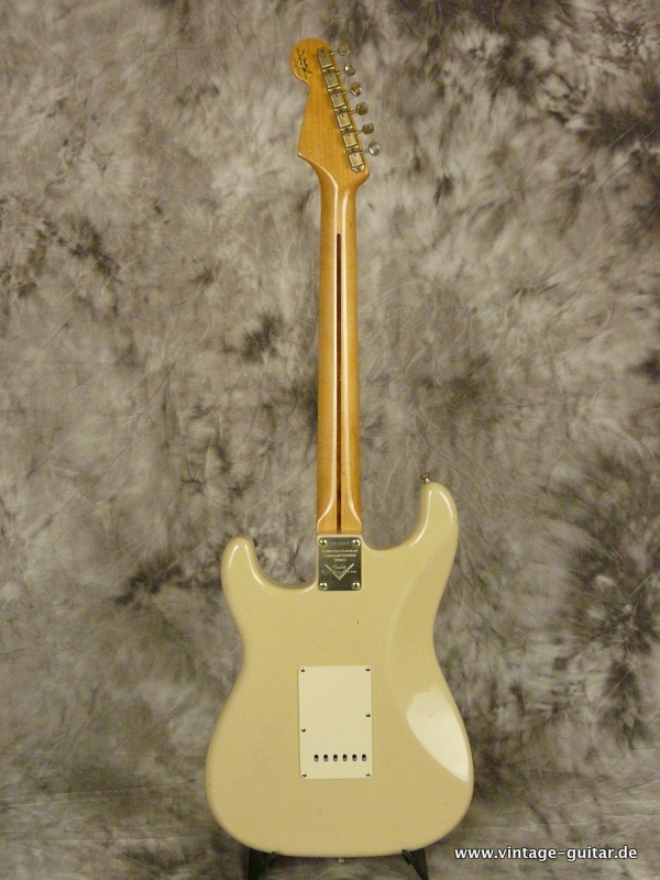 Fender_Stratocaster-56_reissue_2009_Custom-Shop-004.JPG