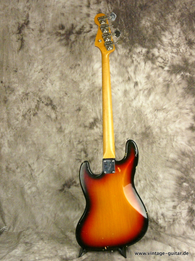 Fender_Jazz-Bass-1968_sunburst-003.JPG