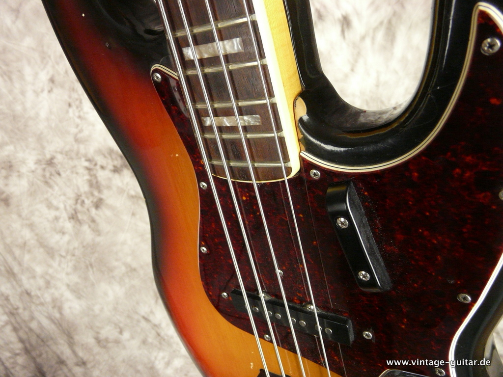 Fender_Jazz-Bass-1968_sunburst-010.JPG