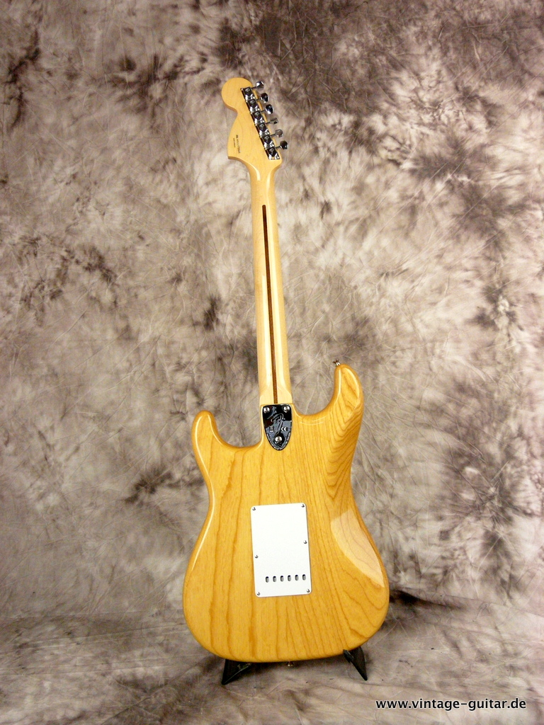Fender-Stratocaster-70s-Reissue-Mexico-natural-003.JPG