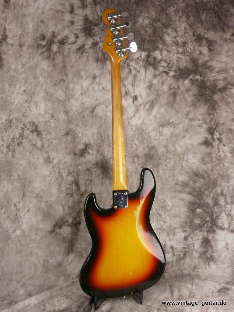 Fender-Jazz-Bass-sunburst-1966-all-original-003.JPG