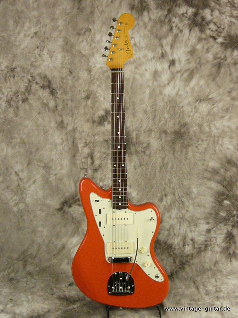 Fender-Jazzmaster-1996-AVRI-Vintage-Reissue-fiesta-red-001.JPG