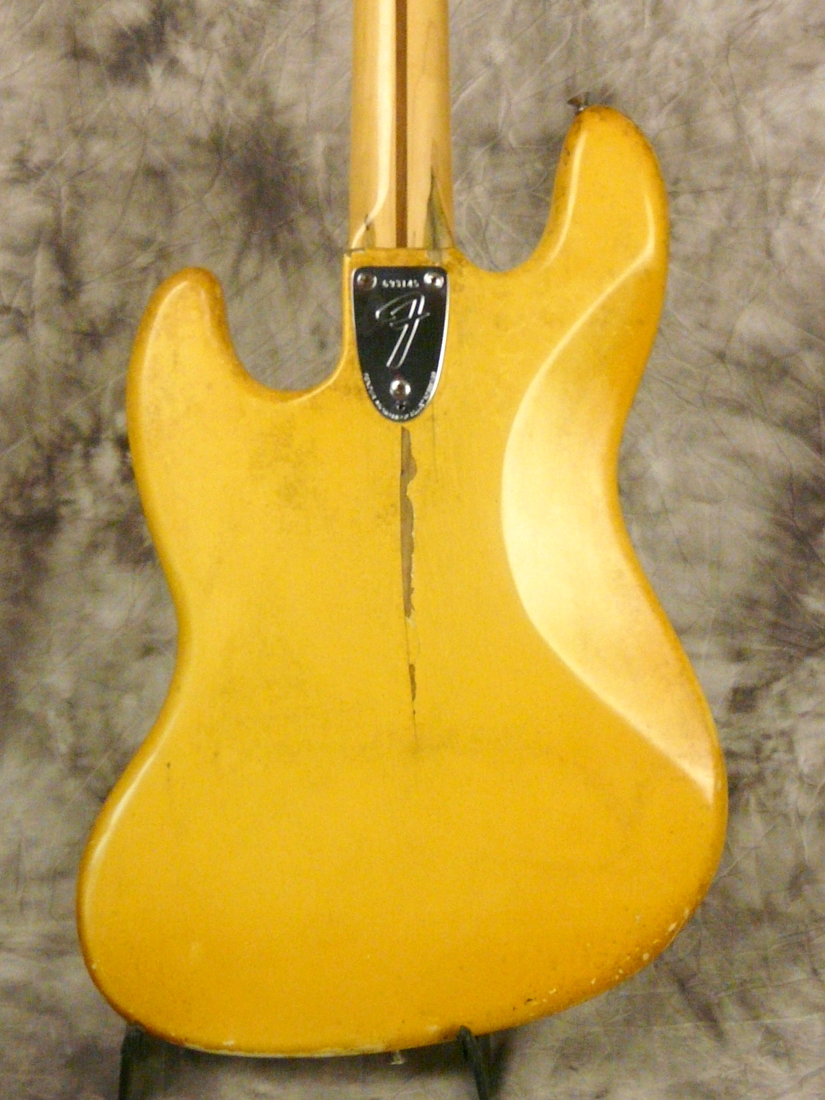 Fender_Jazz_bass-1976-olympic_white-005.JPG