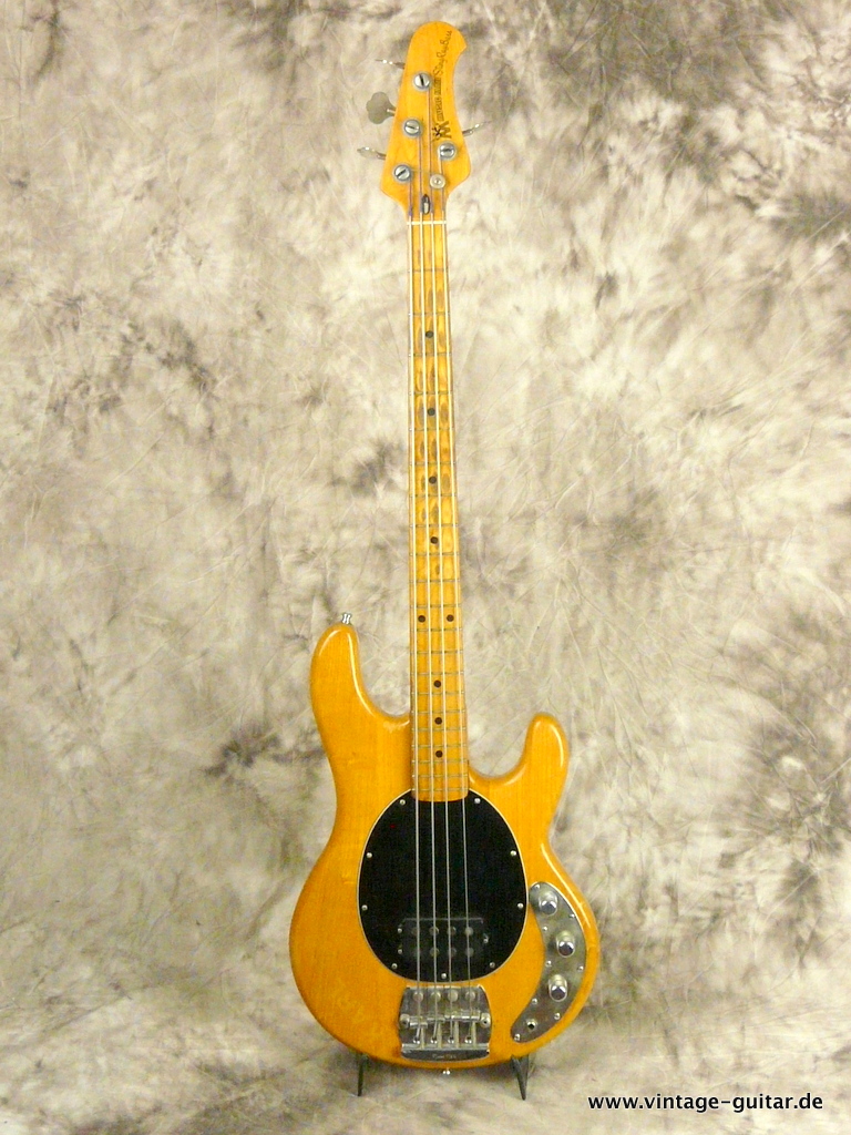 Musicman-Stingray-1978-natural-001.JPG