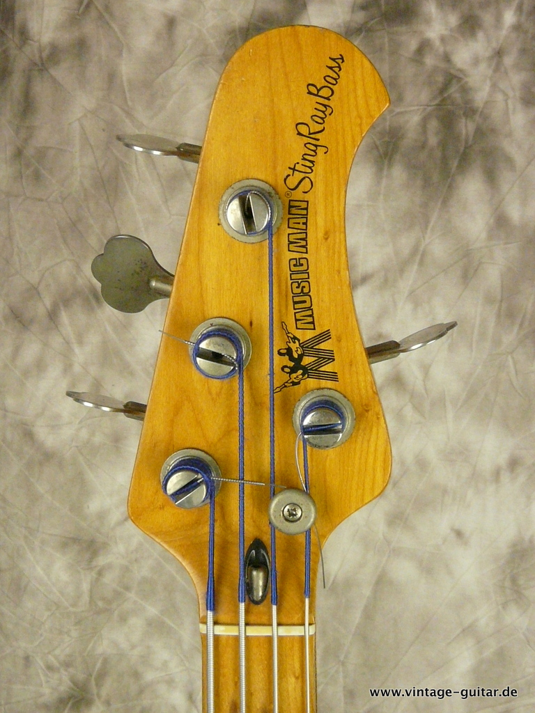 Musicman-Stingray-1978-natural-005.JPG