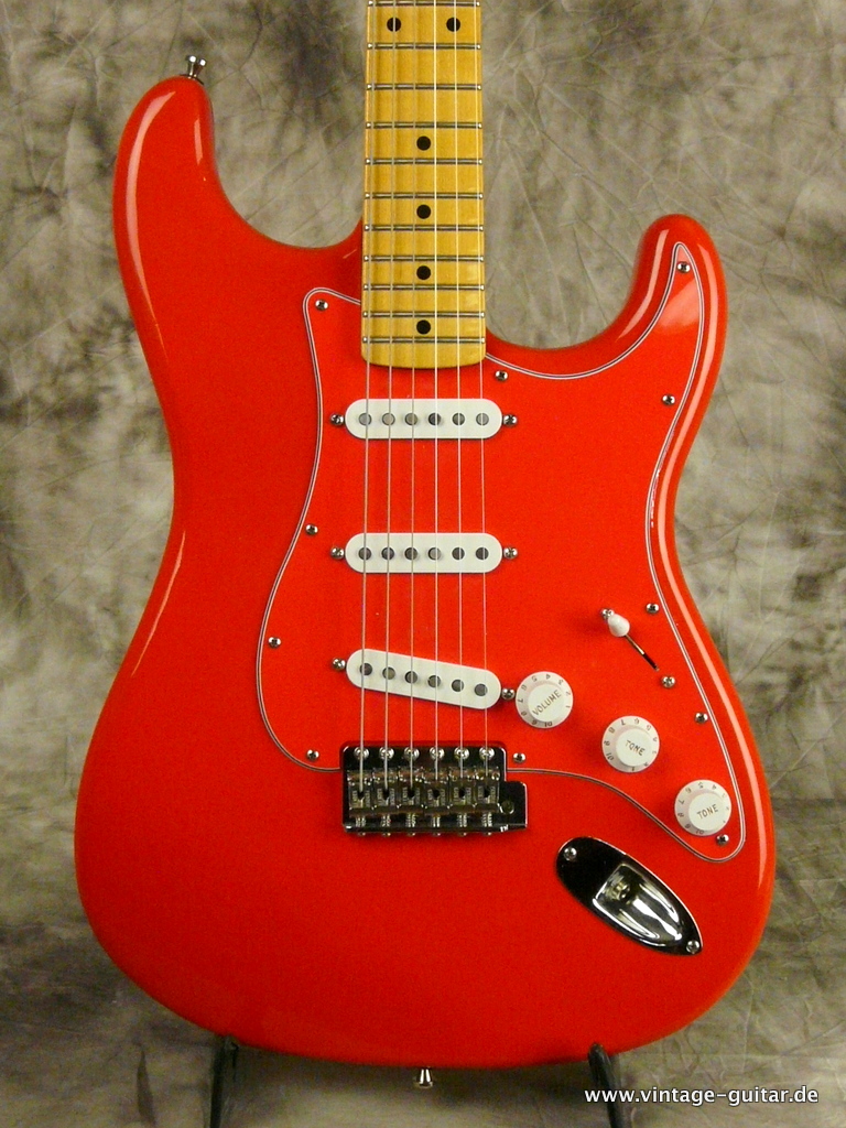 Fender-Stratocaster-Custom-Shop-fiesta-red-002.JPG