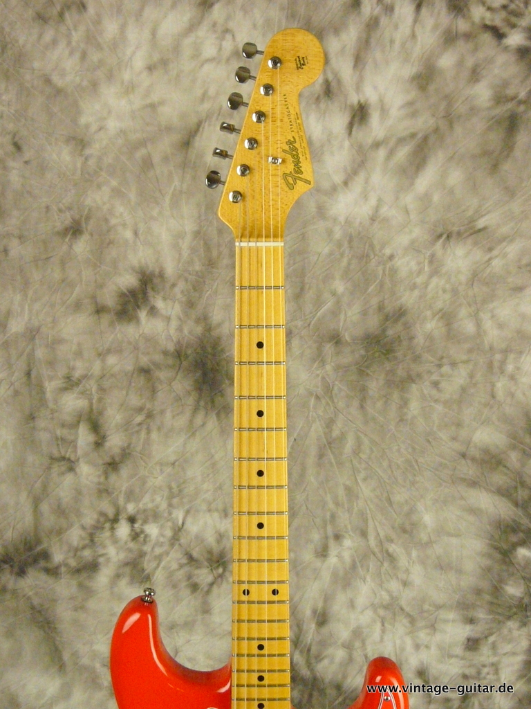 Fender-Stratocaster-Custom-Shop-fiesta-red-004.JPG