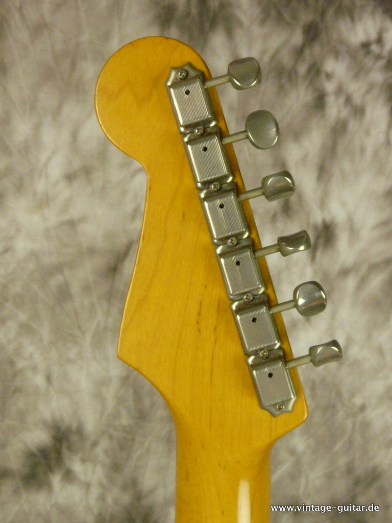 Fender-Stratocaster-Candy-Apple-Japan-Gilmour-008.JPG