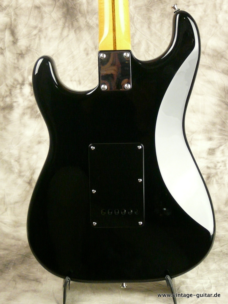 Fender-Stratocaster-David-Gilmour-black-Custom-Shop-014.JPG